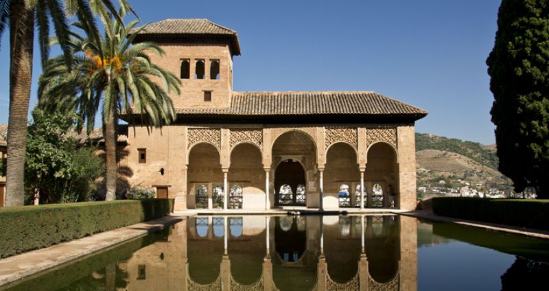 Viaje escolar fin de curso aventura en Granada 4 días: Visita a la Alhambra