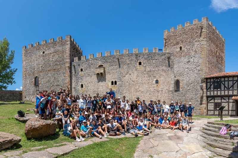 Fin de curso multiaventura en Cantabria: Visita Santander