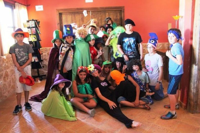 Campamento de verano de naturaleza con inglés en Segovia: Fiesta disfraces