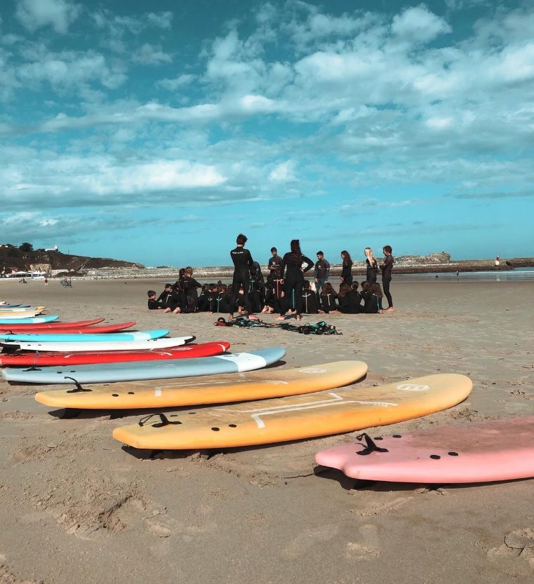 Campamento de verano Surf en Cóbreces, Cantabria