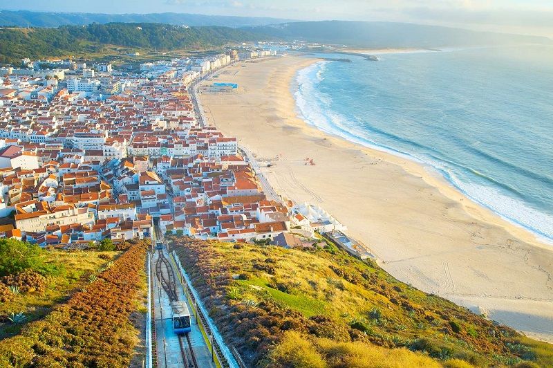 Viajar a Lisboa: Playa de Nazaré