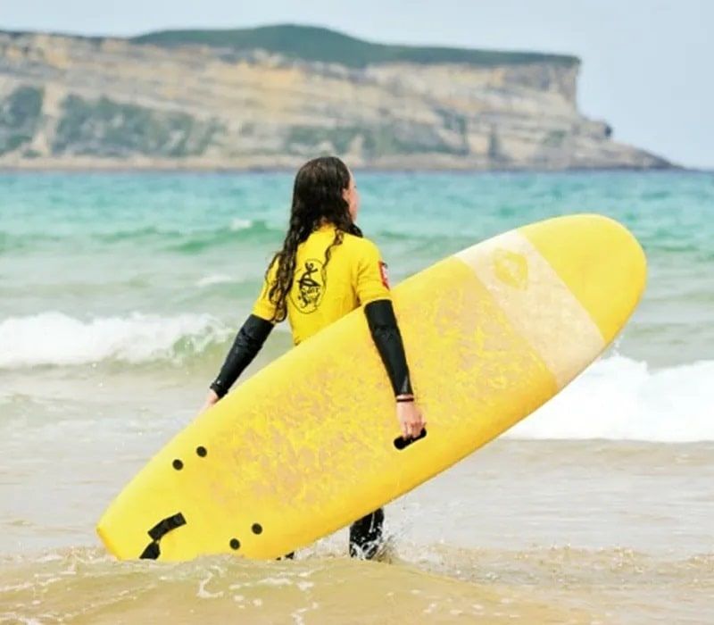Campamento de verano Surf en Cantabria