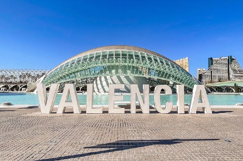 Valencia: el destino perfecto para tu Viaje de Fin de Curso